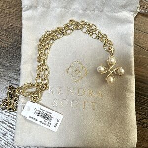 NWT Kendra Scott Everleigh Pendant Gold